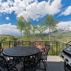 Aspen Ridge 16 - 4 Bd, 4.5 Ba - Sleeps 10 - Location + Lifestyle