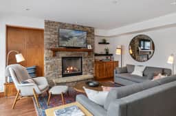 Ballard 203 North - 2Bd, 2.5Ba - Sleeps 4 - Downtown Condo + Mountain Views - Image 4