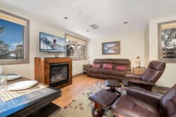 Telluride Lodge Unit 301 Lift-Side Condo 3 Bedrooms, 2.5 Bathrooms - Sleeps 6 - Image 2