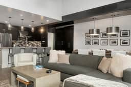Blue Mesa 2 | TRUE Ski In/Out + Rooftop Hot Tub Access 3Bd, 3Ba Sleeps 8-10 - Image 5