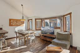 Lulu 6P Liftside Condo Walk to Town & Gondola 2 Bed + Loft, 2 Bath, Sleeps 6 - Image 3