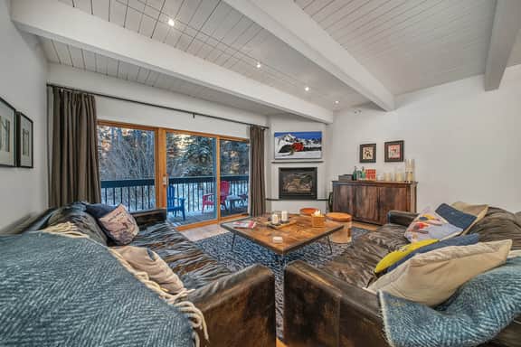 Riverside C03 A Mountain Forest Hideaway - 2 Bedrooms, 2 Bathrooms, Sleeps 6 - Image 3