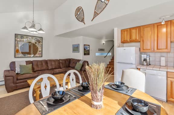 Perfect Base | Lift 7 + Ski & HotTubs Access 3 Bd, 3 Ba, Sleeps 8 - Image 4