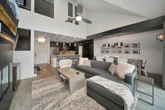 Blue Mesa 2 | TRUE Ski In/Out + Rooftop Hot Tub Access 3Bd, 3Ba Sleeps 8-10 - Image 3
