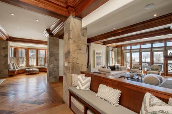 Lorian 4 Luxurious Ski-In Ski-Out Condo - 4Bd, 4.5Ba - Sleeps 12 - Image 3