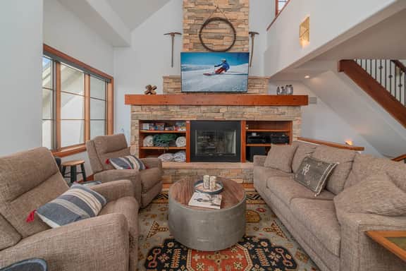 Aspen Ridge 16 - 4 Bd, 4.5 Ba - Sleeps 10 - Location + Lifestyle - Image 2