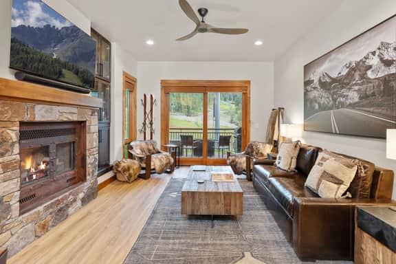 Terraces A+ TRUE Ski-In Ski-Out 2 Bedroom, 2 Bathrooms - Sleeps 4 - Image 5